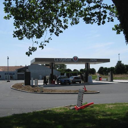 Gite Le Cozillon Cozes Bagian luar foto