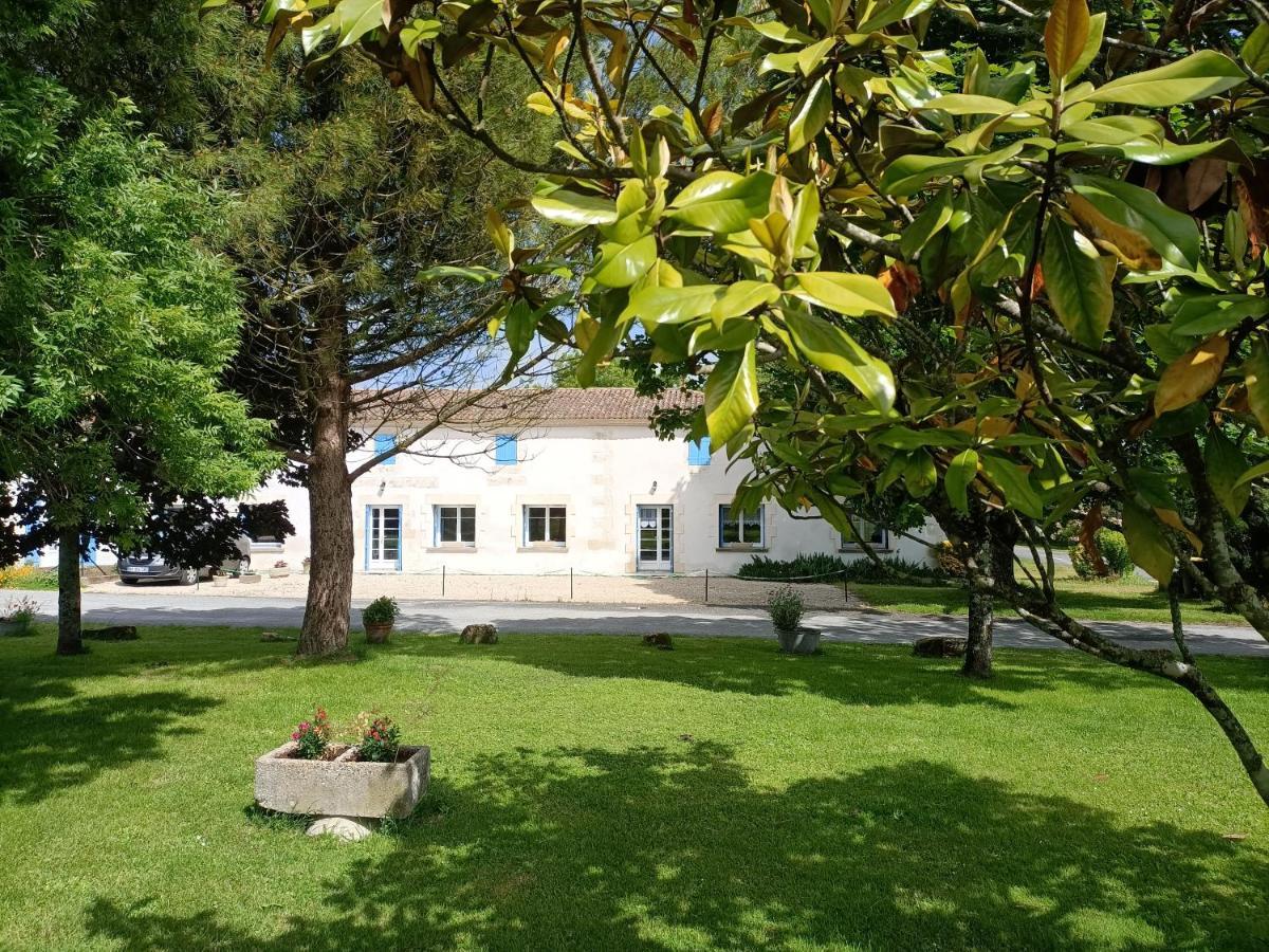 Gite Le Cozillon Cozes Bagian luar foto